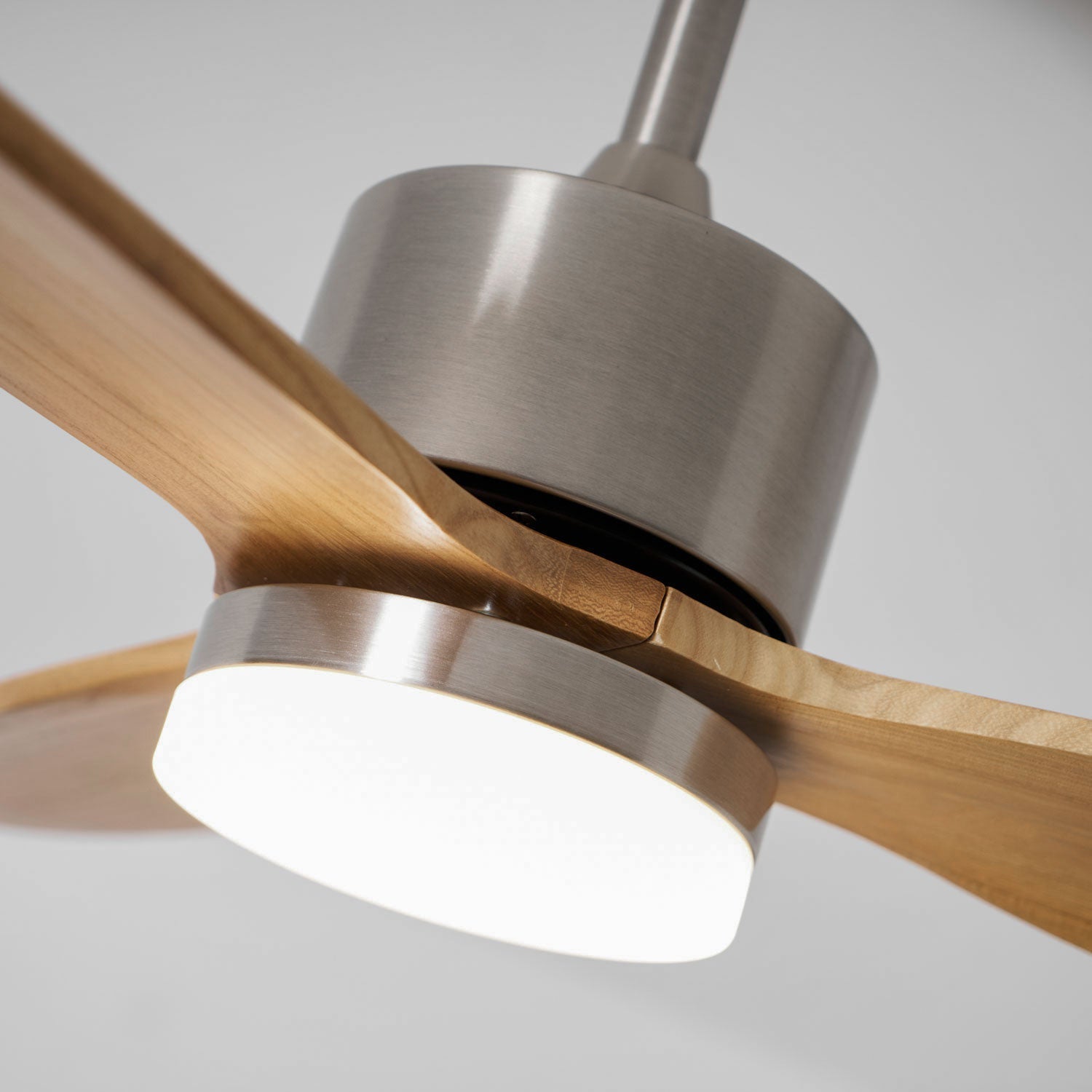 Luz de ventoinha de perfil alongado | Ormexis