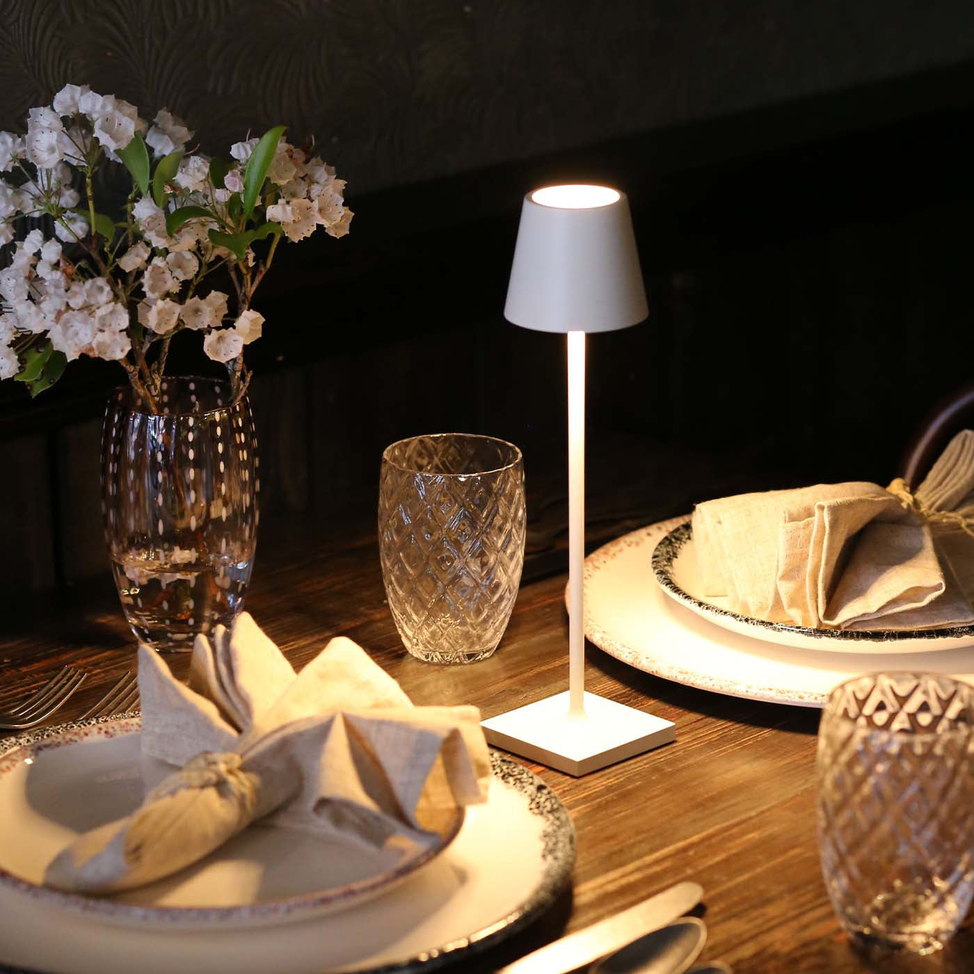 Regent Brass Table Lamp | Ormexis