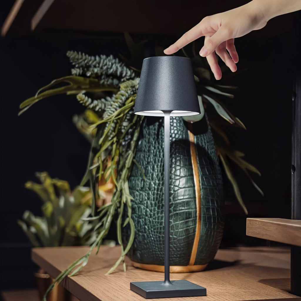 Regent Brass Table Lamp | Ormexis