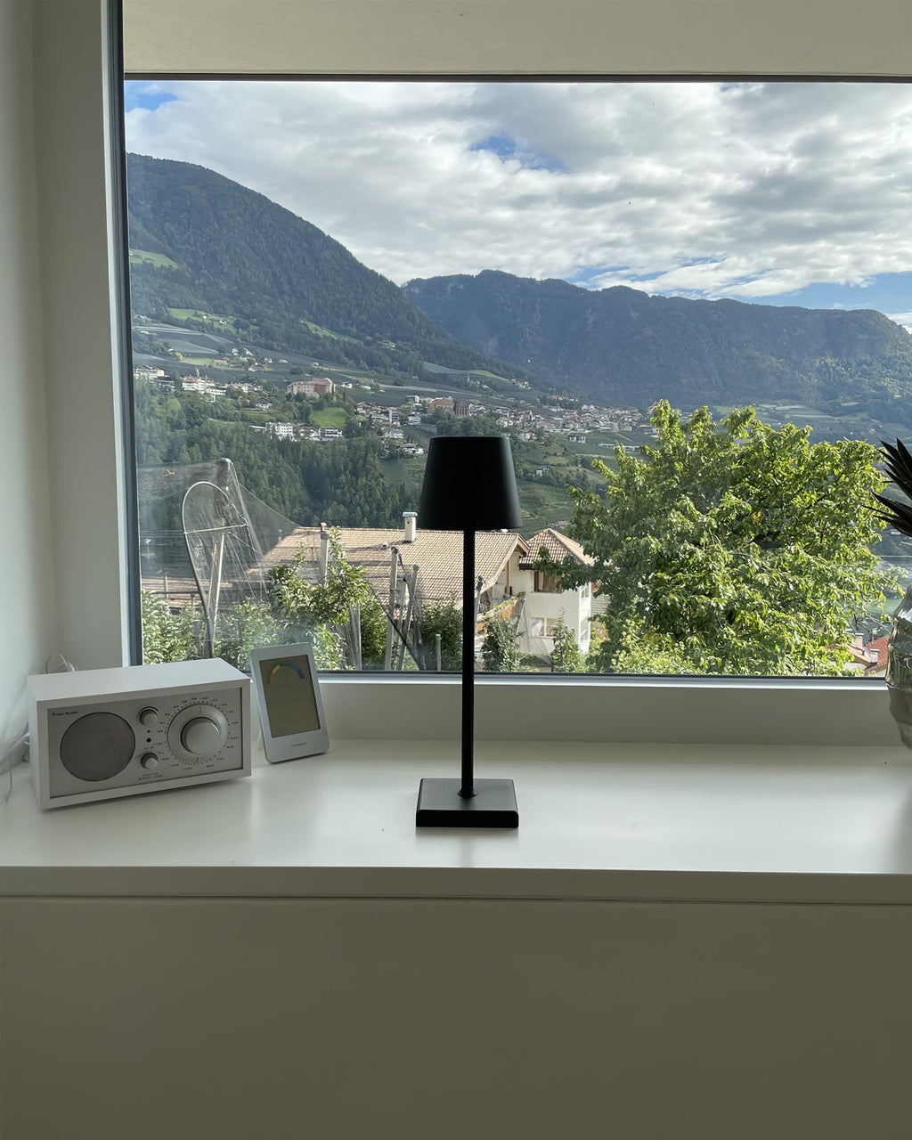 Regent Brass Table Lamp | Ormexis