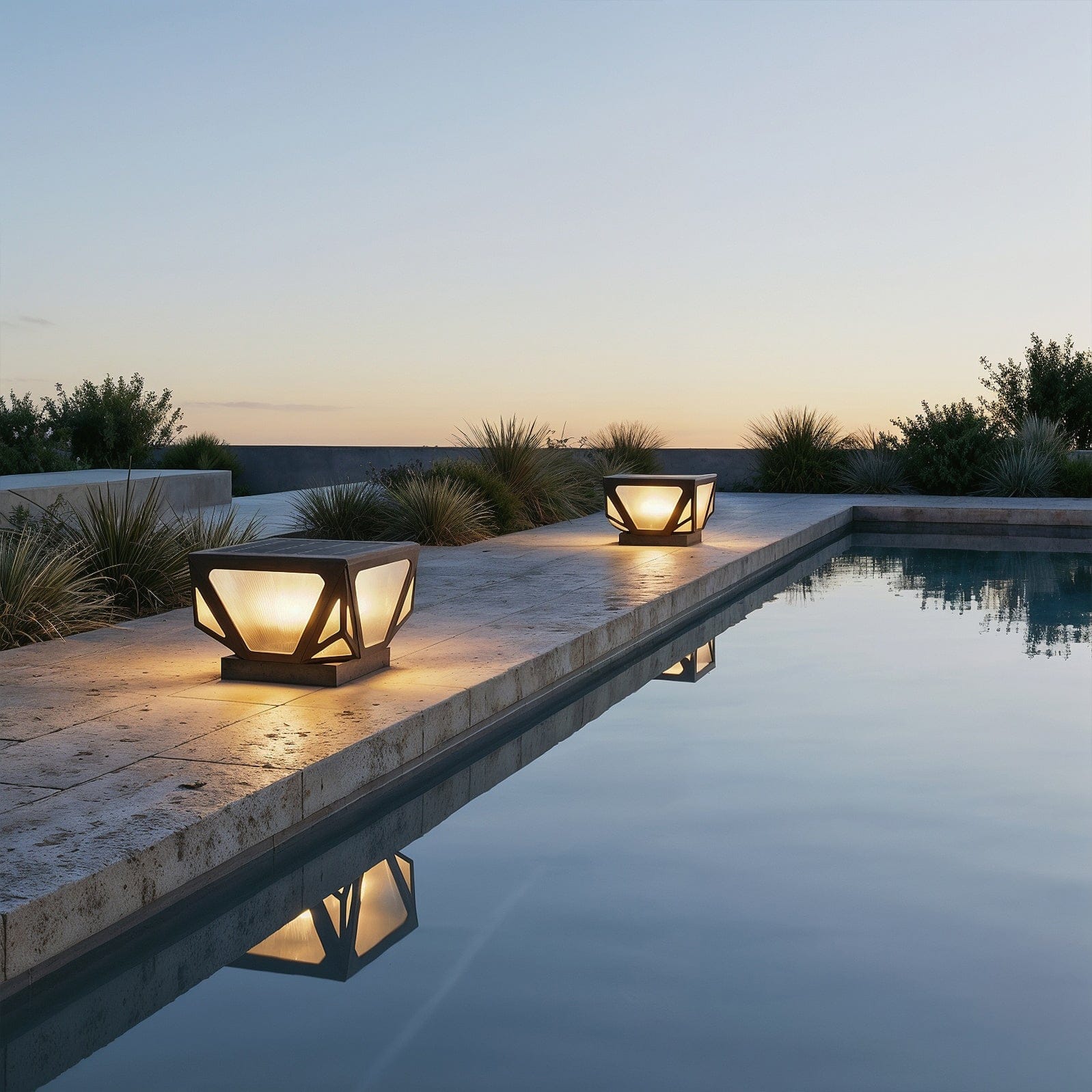 Veltrique Geometric Gate Pillar Light | Ormexis