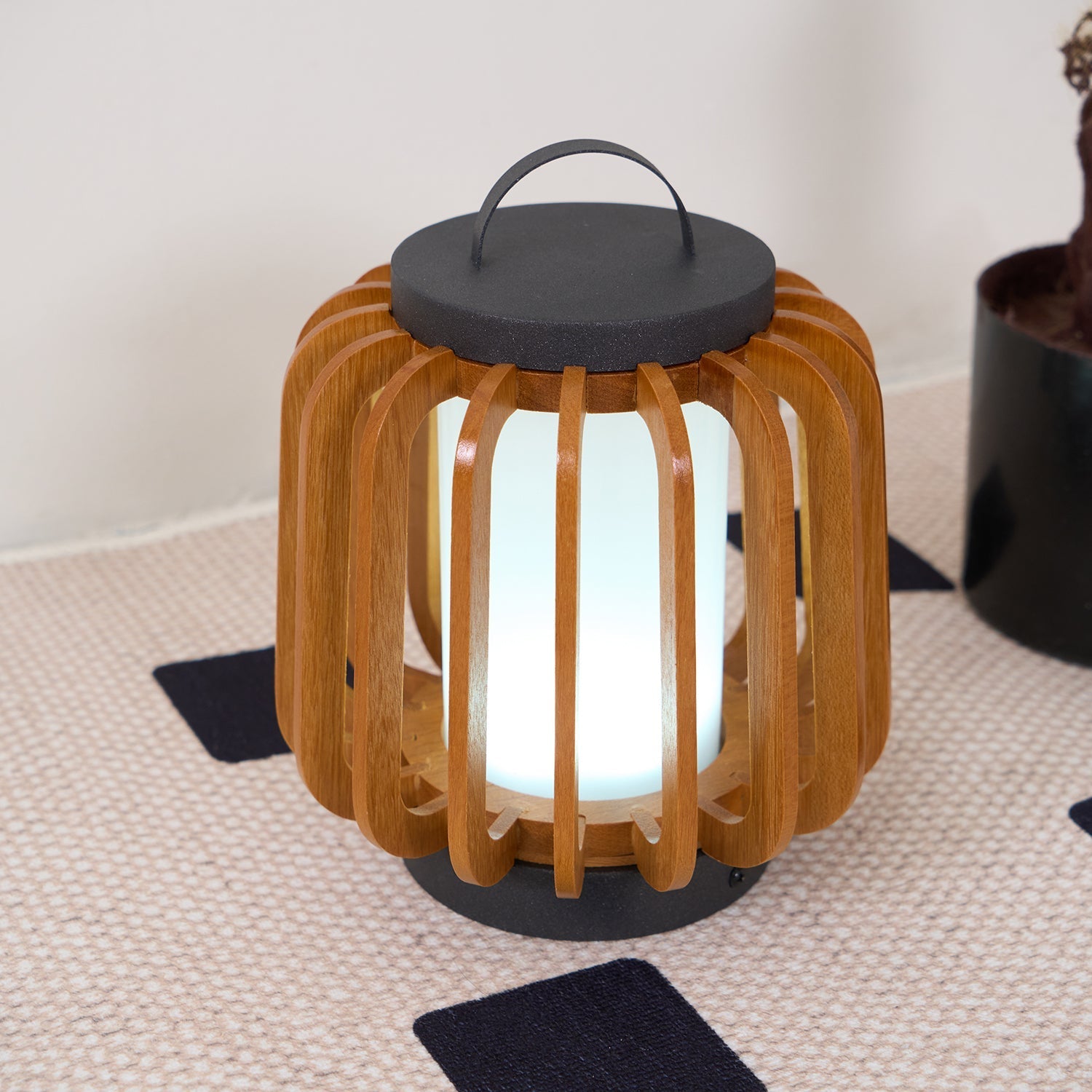 Havenwood Glow Lantern | Ormexis