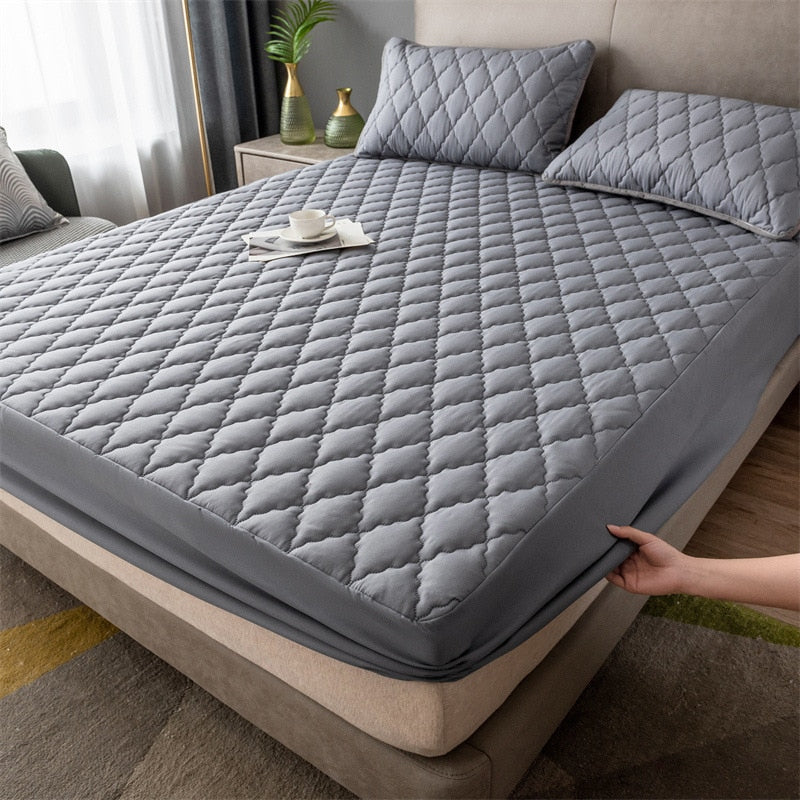 Waterproof Mattress Protector With Anti-Slip Design For Maximum Mattress Protection