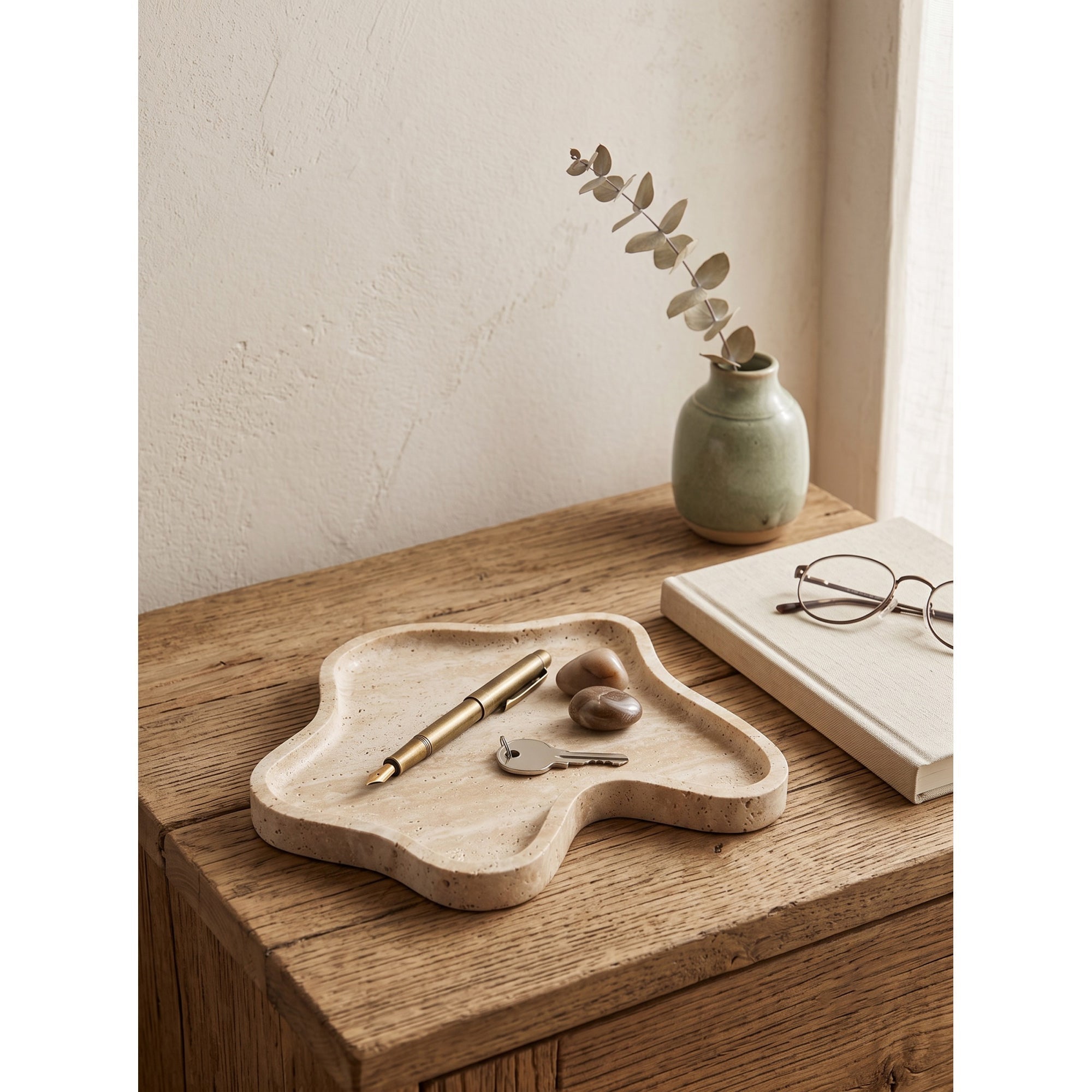Wavy Edge Stone Catchall Tray | Ormexis