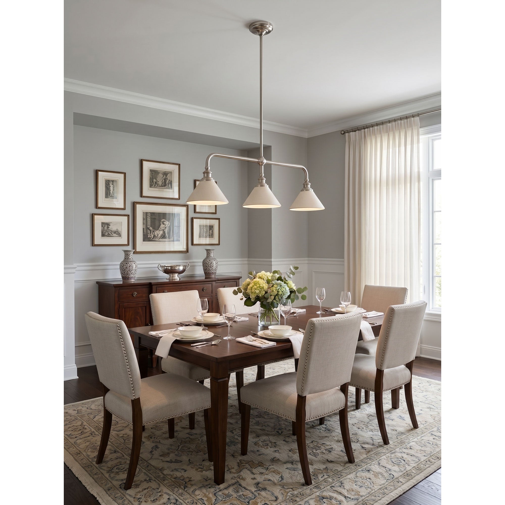 Lustre conique en laiton à 3 lumières pour îlot | Ormexis