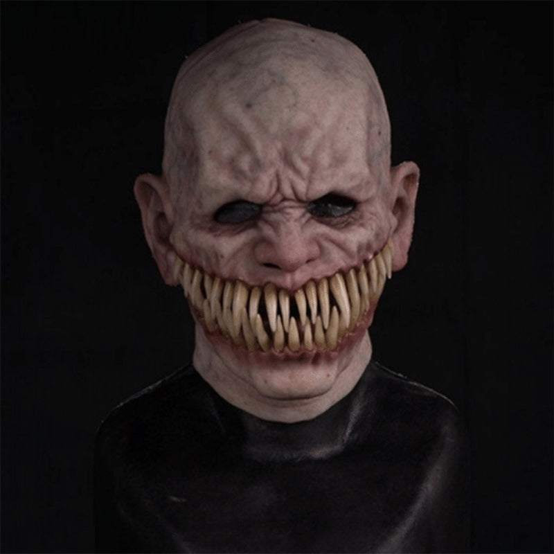 Maska starce s realistickou latexovou texturou pro autentické halloweenské kostýmy