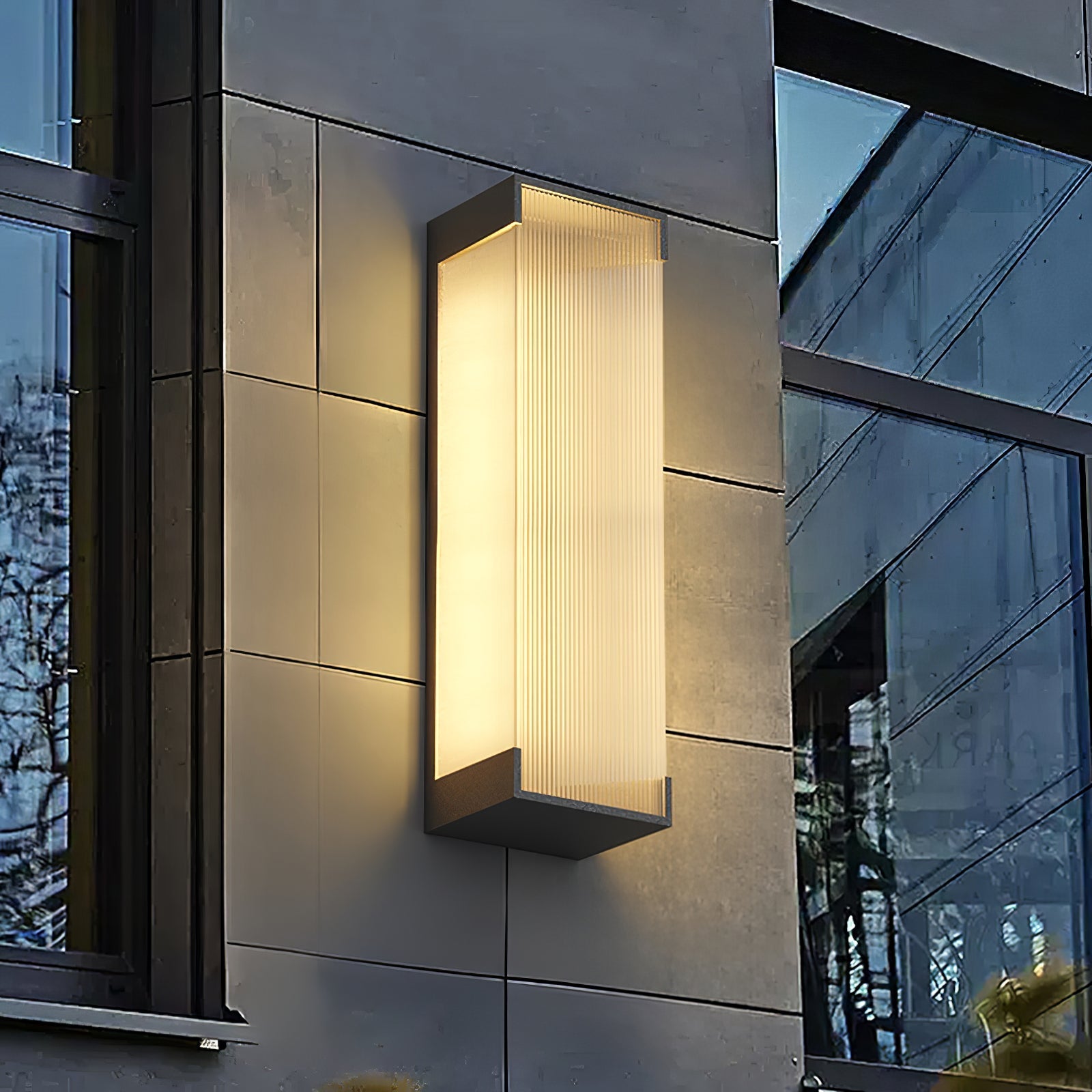 Luz de parede exterior com painel canelado | Ormexis