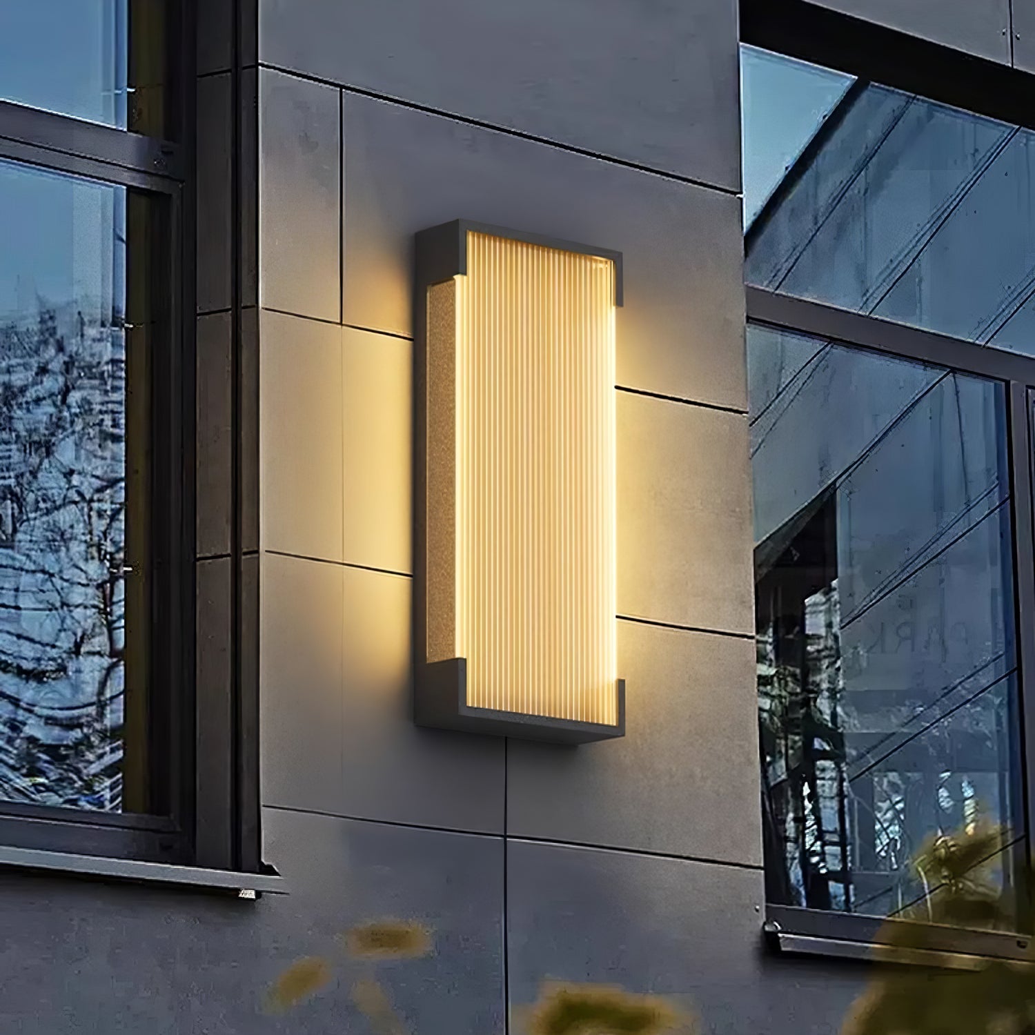 Luz de parede exterior com painel canelado | Ormexis