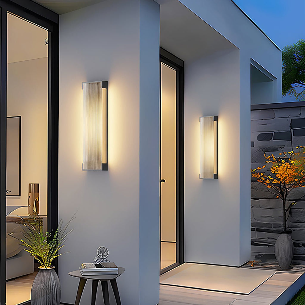 Luz de parede exterior com painel canelado | Ormexis