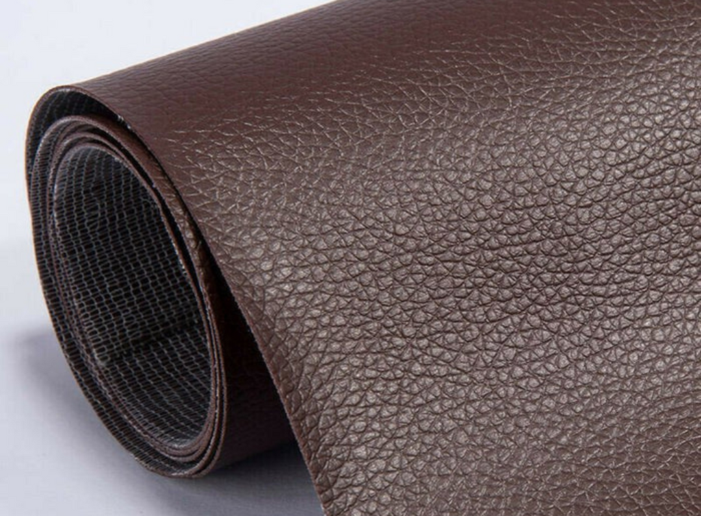Patch de réparation auto-adhésive en cuir pour rayures et déchirures sur les meubles