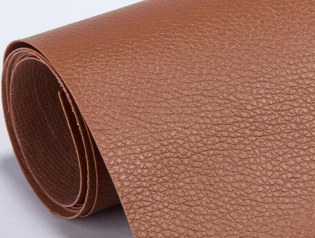 Patch de réparation auto-adhésive en cuir pour rayures et déchirures sur les meubles