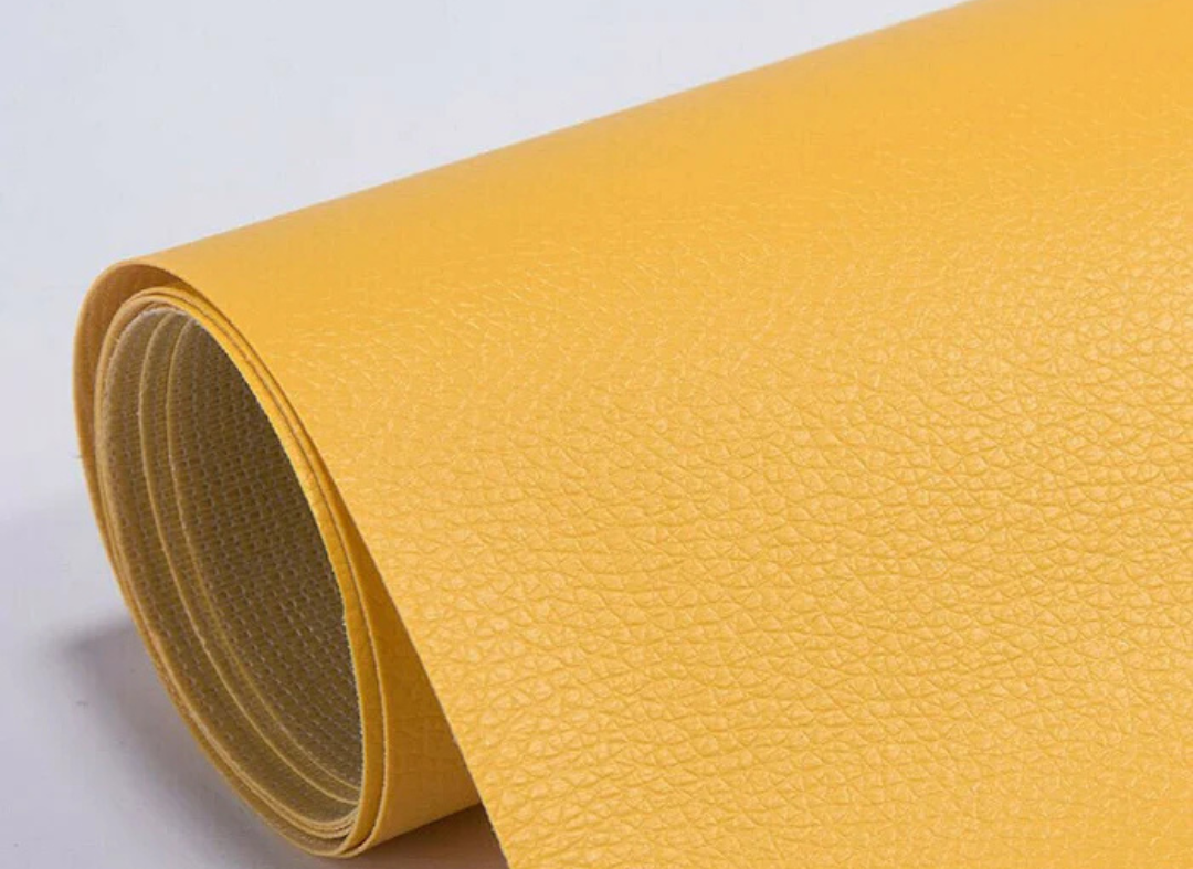 Patch de réparation auto-adhésive en cuir pour rayures et déchirures sur les meubles