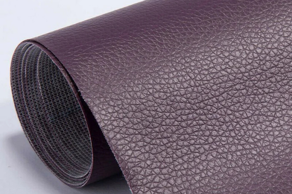 Patch de réparation auto-adhésive en cuir pour rayures et déchirures sur les meubles