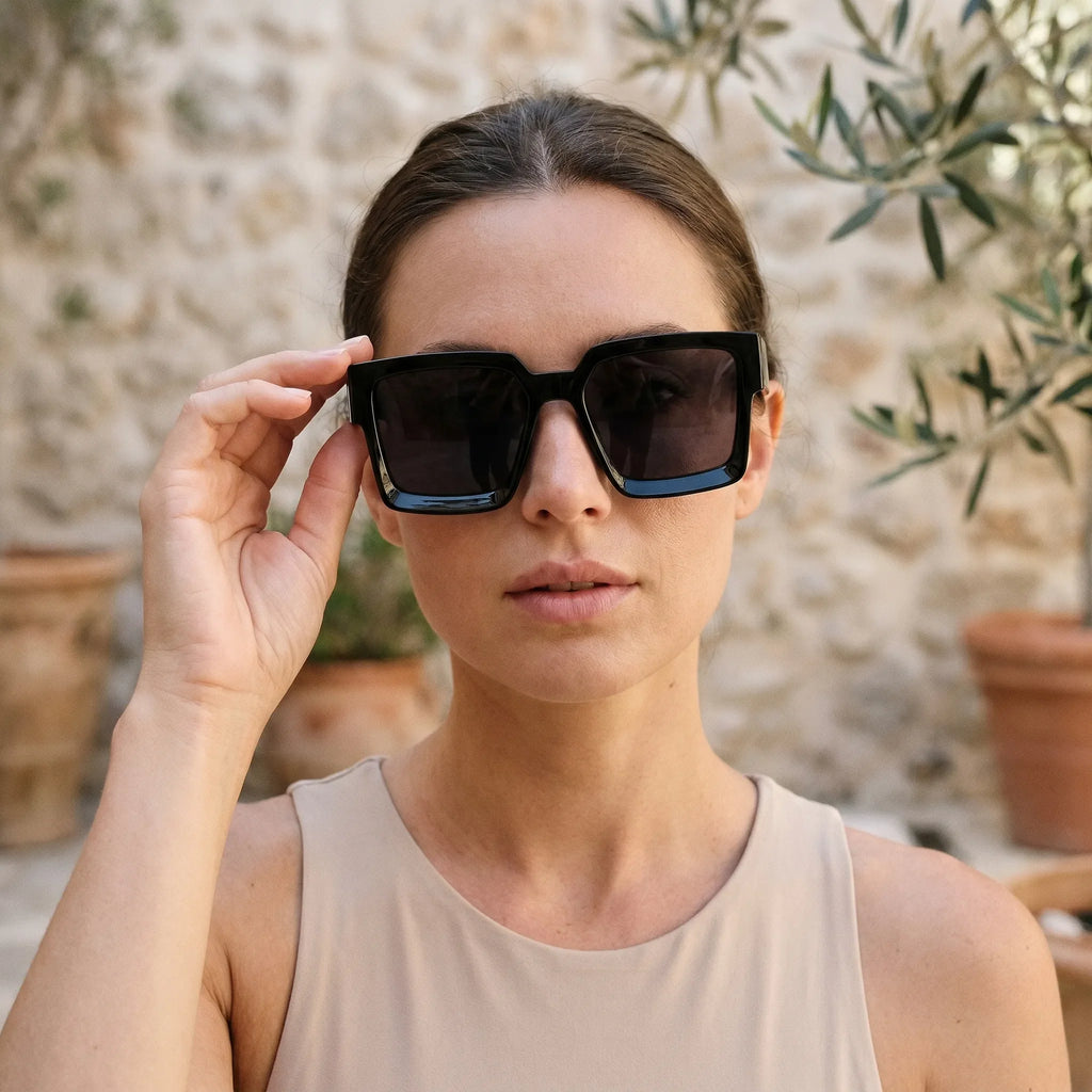 Retro Square Framed Sunglasses -  Filtering Bright Sunlight - Ormexis