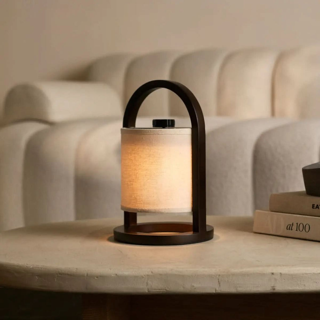 Lampă de masă LumaOak LED, fără fir, trei moduri, baterie de 100 de ore pentru case elegante