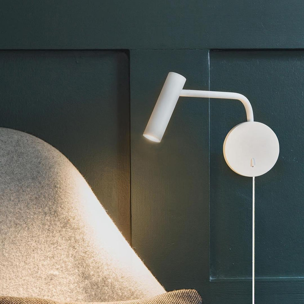 Minimal Reading Wall Light | Ormexis