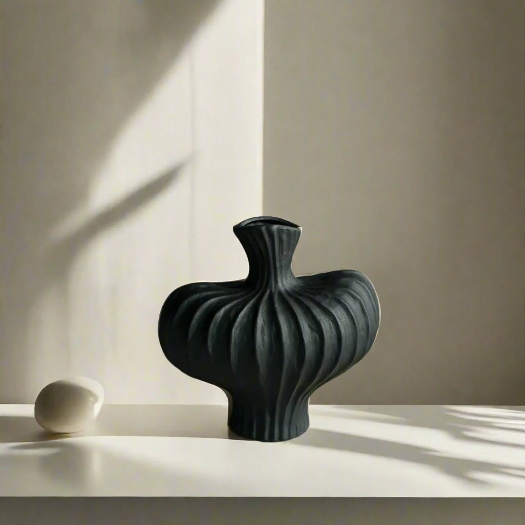 Fluted Sculptural Ceramic Vase | Ormexis