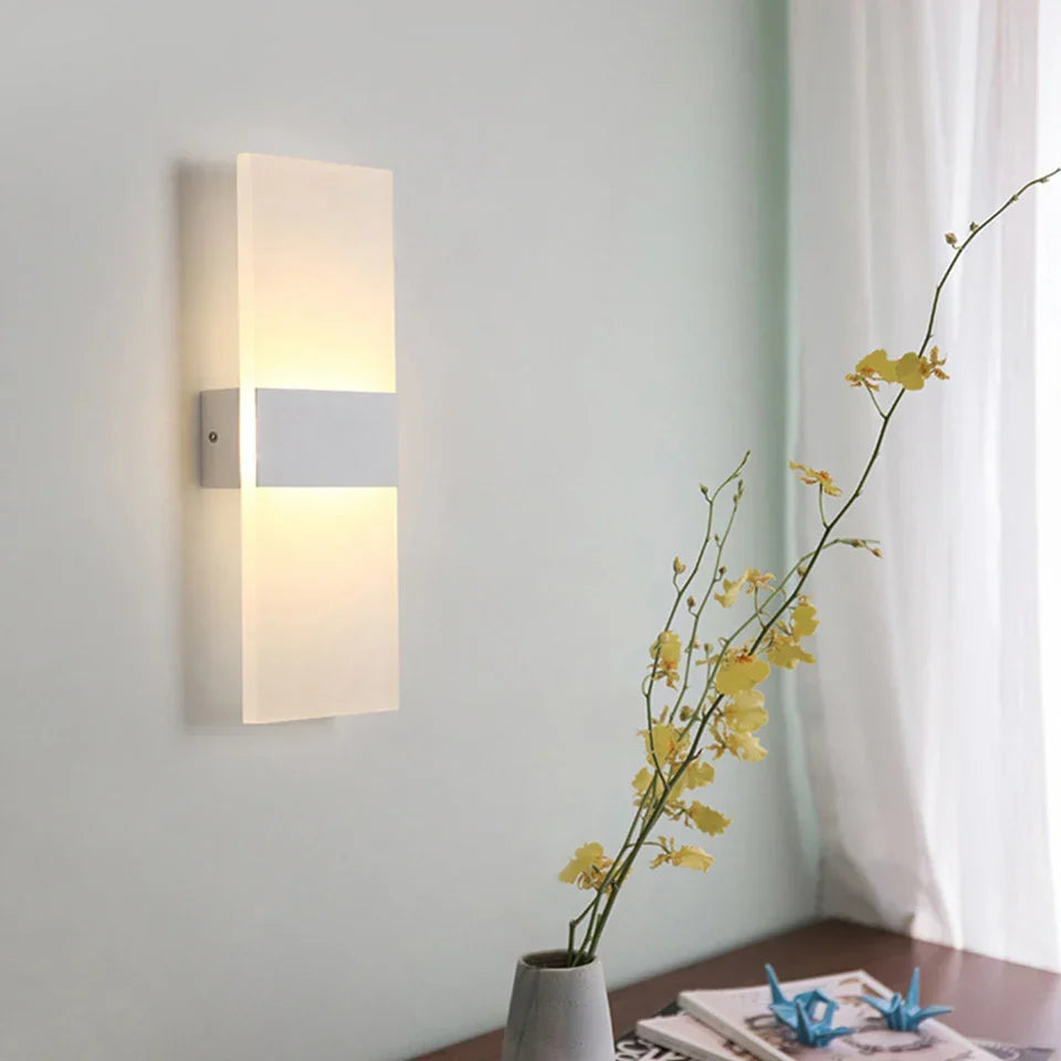 Beaumont Ambient Wall Light | Ormexis