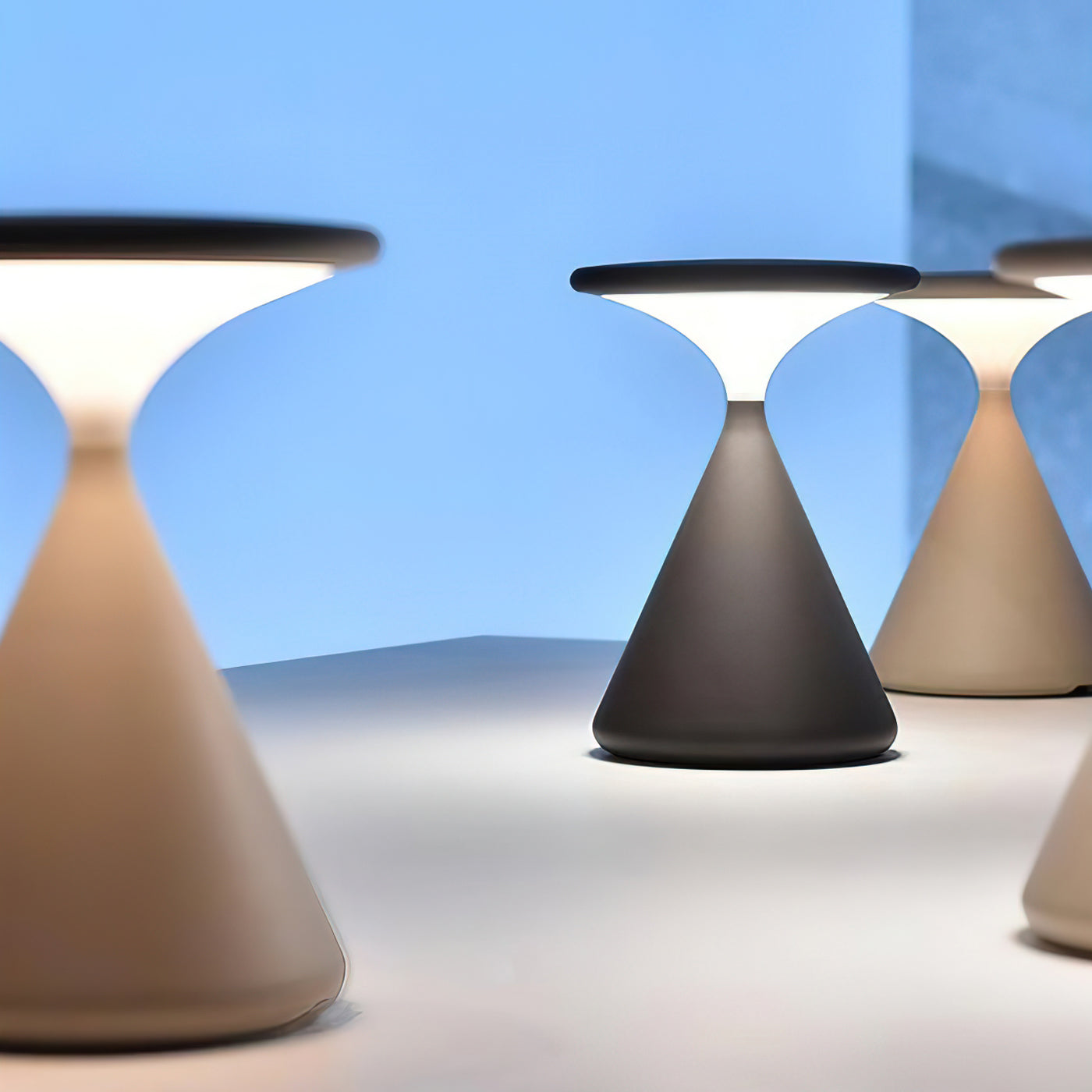 Sculptural Cone Table Lamp | Ormexis