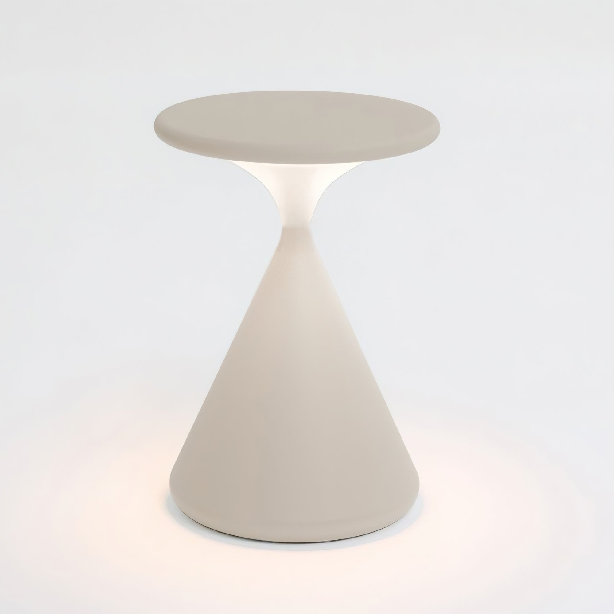 Sculptural Cone Table Lamp | Ormexis