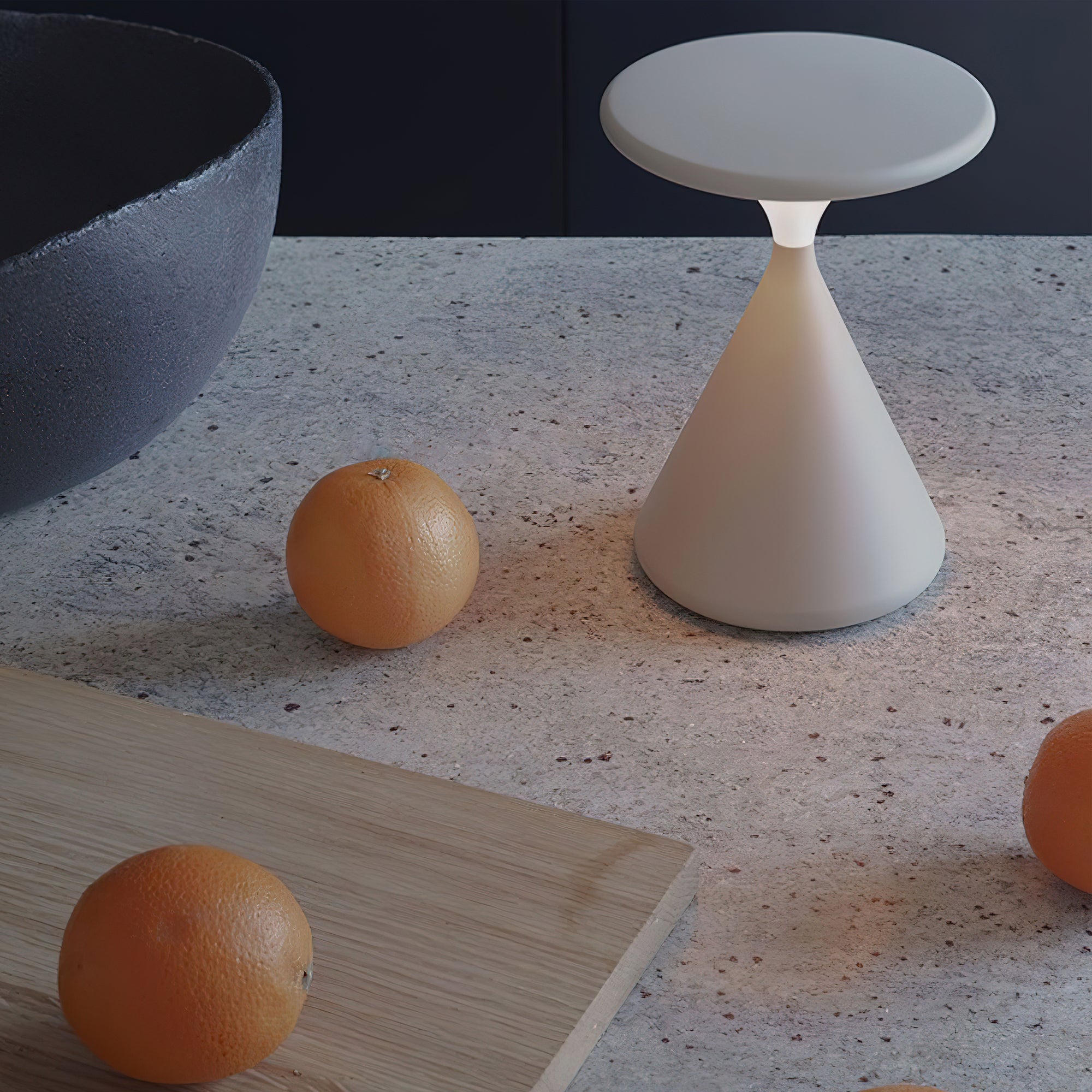 Sculptural Cone Table Lamp | Ormexis