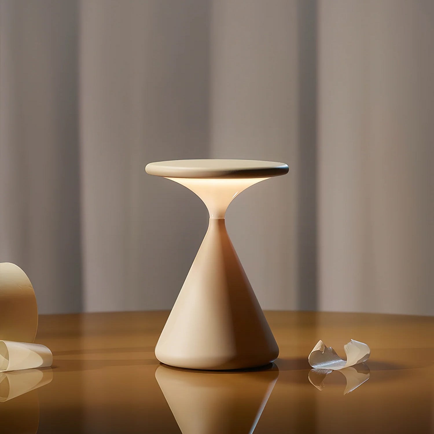 Sculptural Cone Table Lamp | Ormexis