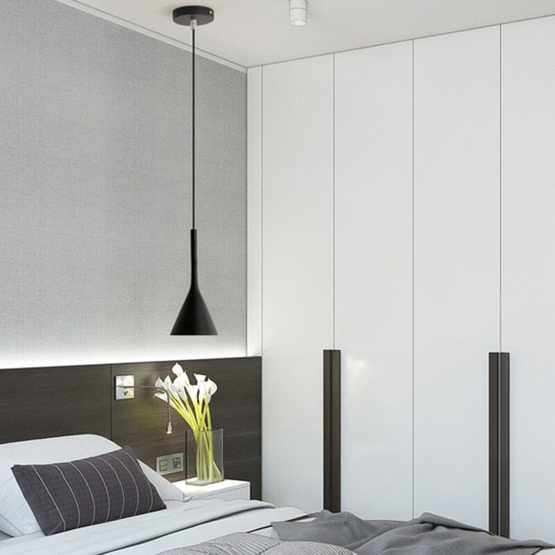 Lampa suspendată minimalistă Liora cu cablu reglabil pentru orice spațiu