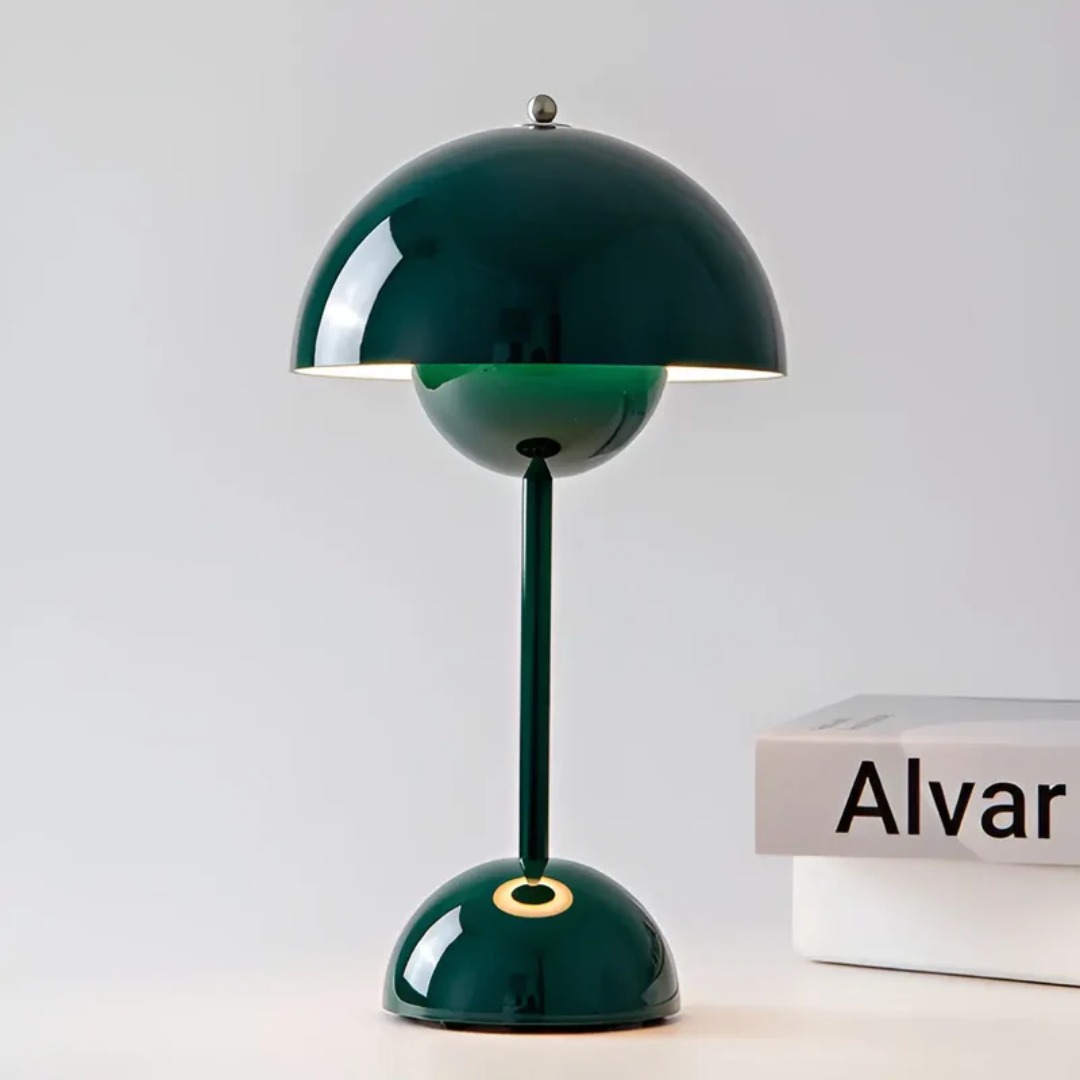 Nordische Tischlampe mit kabelloser Steuerung und dimmbarer Helligkeit
