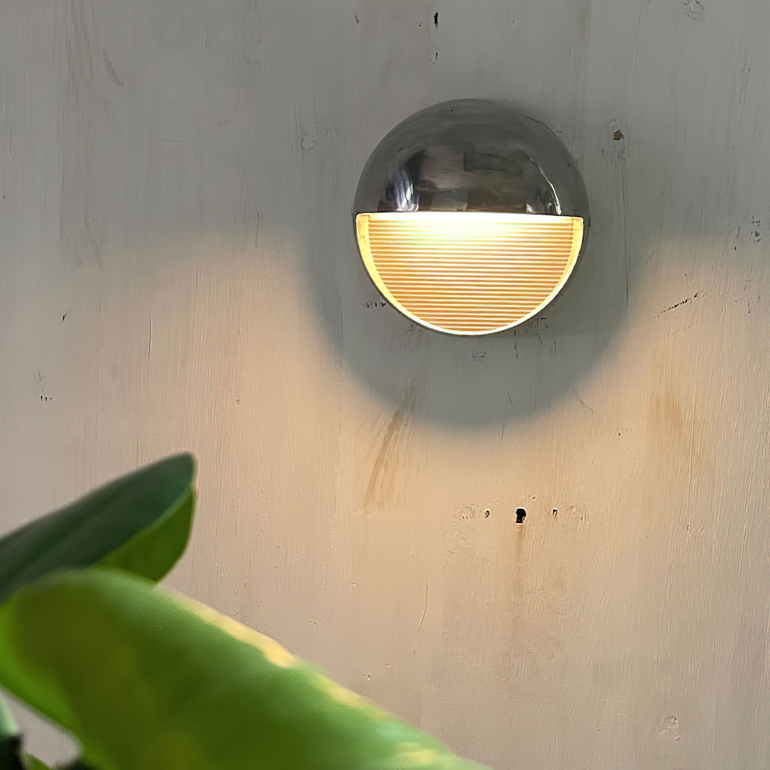 Nástěnné svítidlo Nautilus s žebrovaným designem | Ormexis