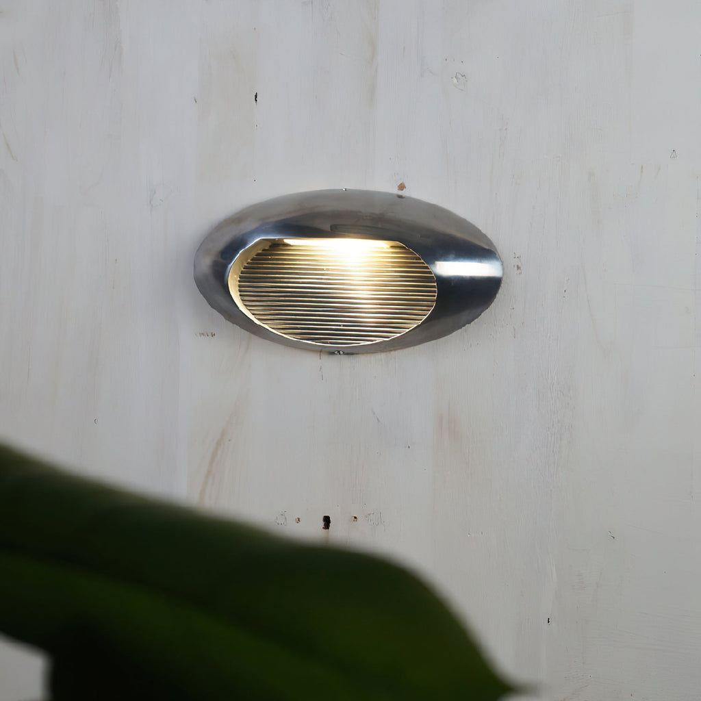 Nástěnné svítidlo Nautilus s žebrovaným designem | Ormexis