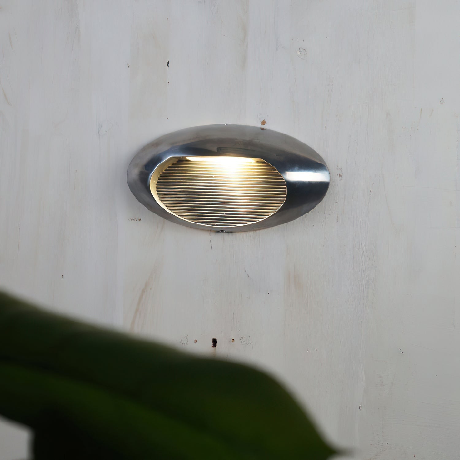 Nástěnné svítidlo Nautilus s žebrovaným designem | Ormexis