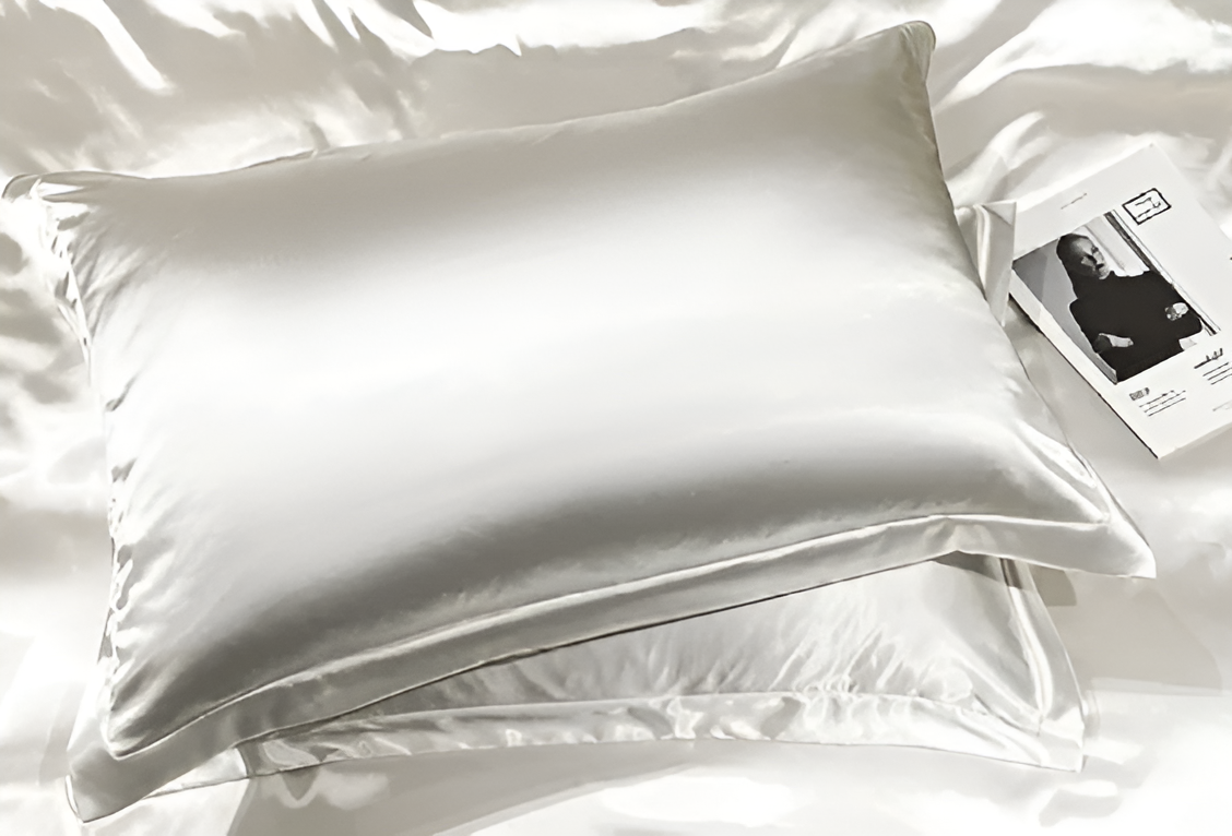 Ensemble de literie en soie hypoallergénique SereniSoft de mûrier pour un sommeil réparateur