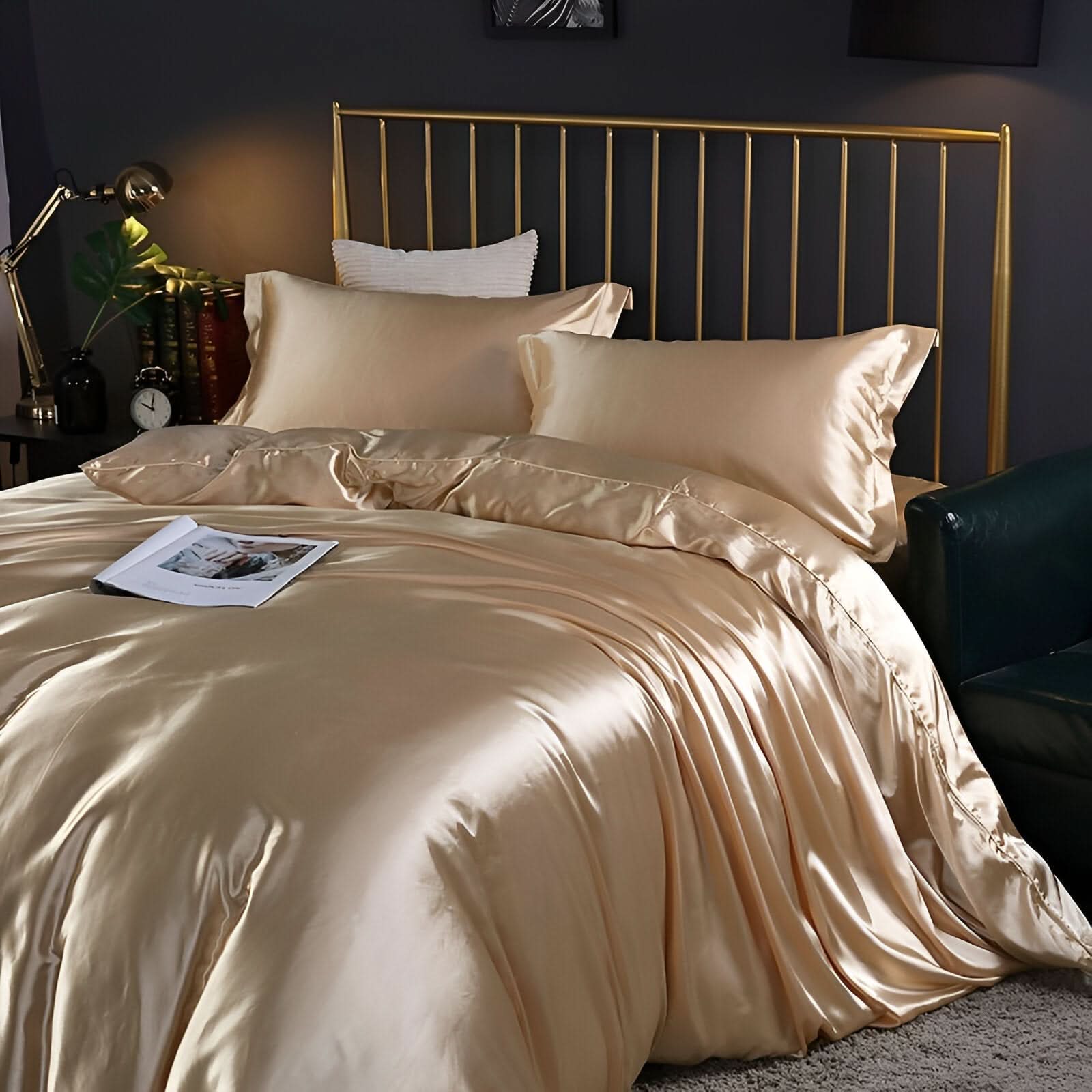 Ensemble de literie en soie hypoallergénique SereniSoft de mûrier pour un sommeil réparateur