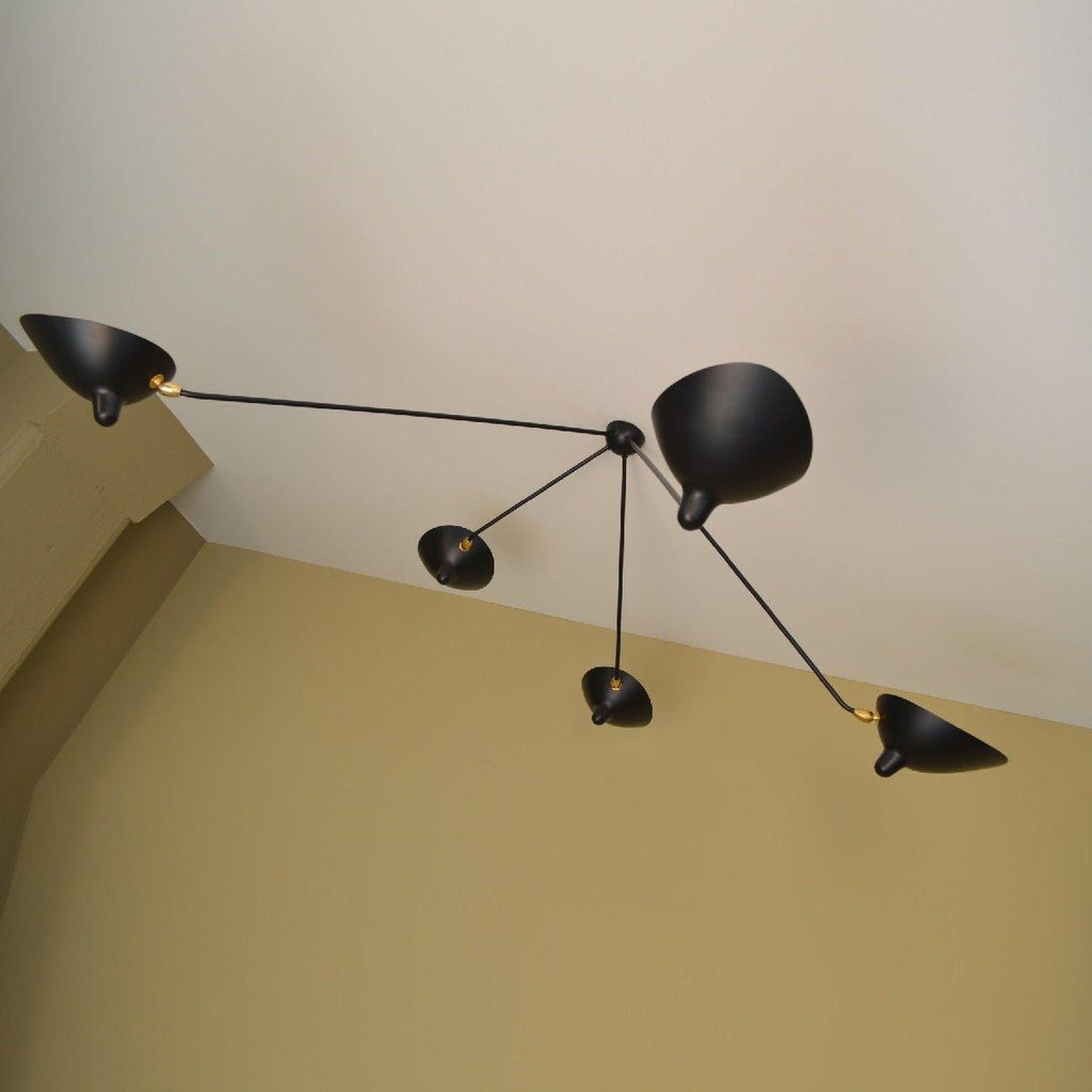 Moderne justerbar loftslampe i metal med flere arme | Ormexis