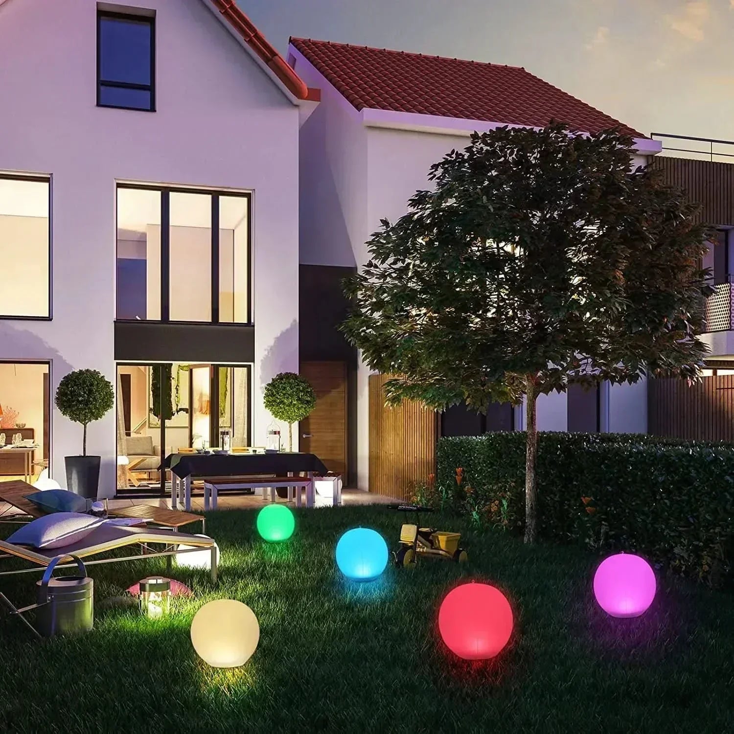 Lampada LED AeroGlobe Solar Sphere con cambio colore per piscine e giardini all'aperto
