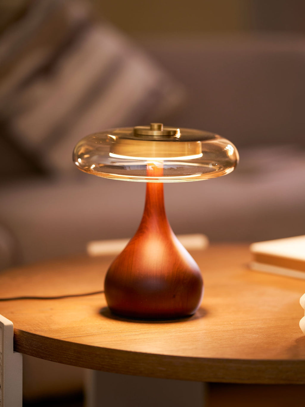 Modern Wood Table Lamp | Ormexis