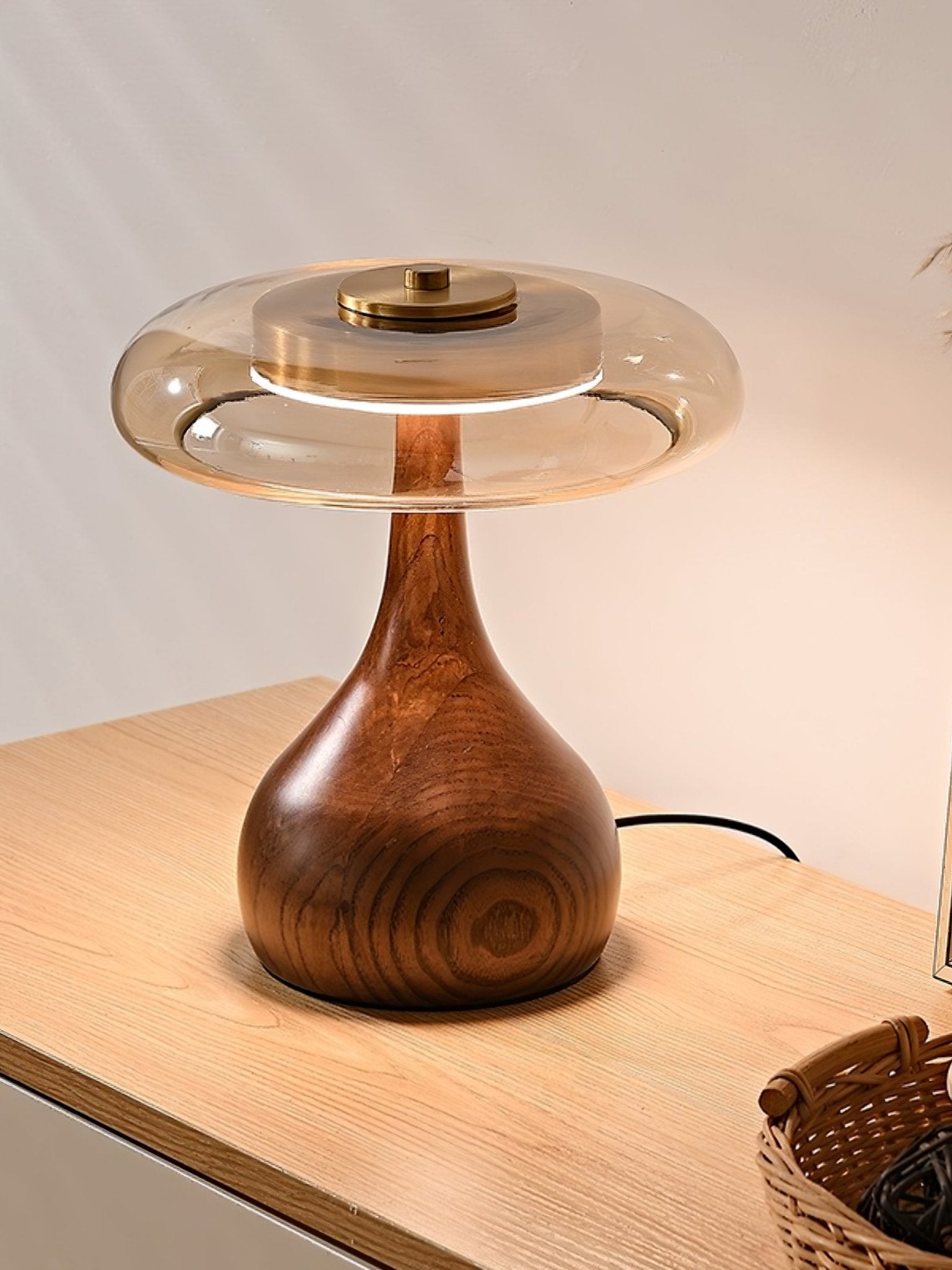 Modern Wood Table Lamp | Ormexis