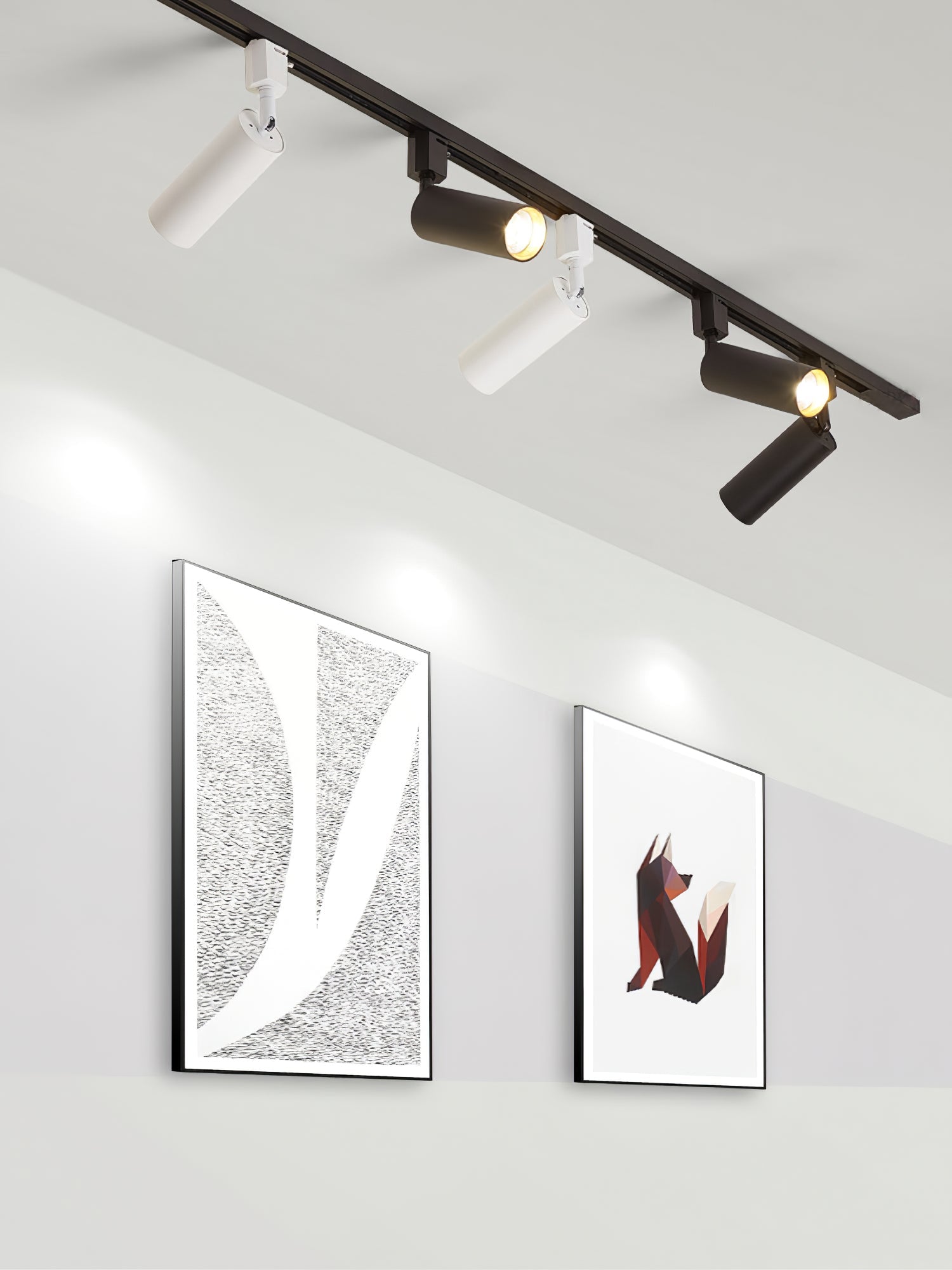 Sleek Cylinder Track Light | Ormexis