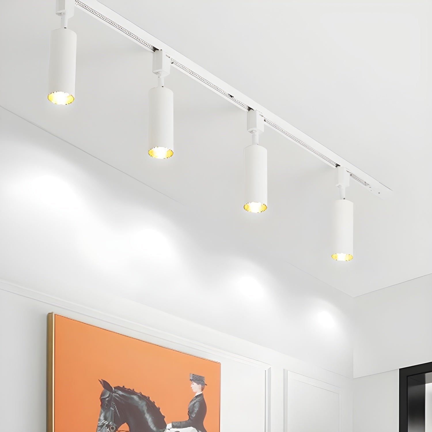 Sleek Cylinder Track Light | Ormexis
