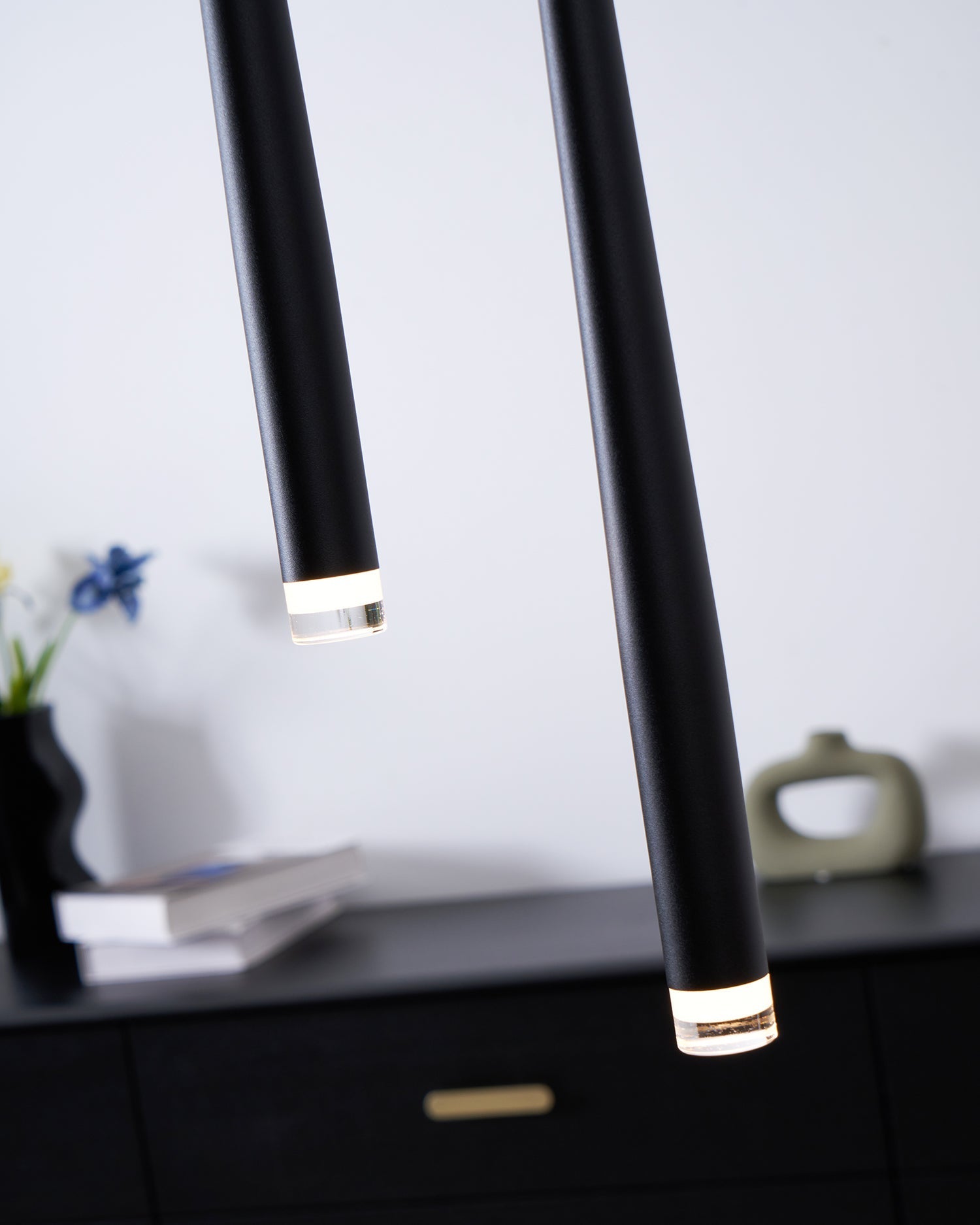 Slender Drop Rod Chandelier | Ormexis