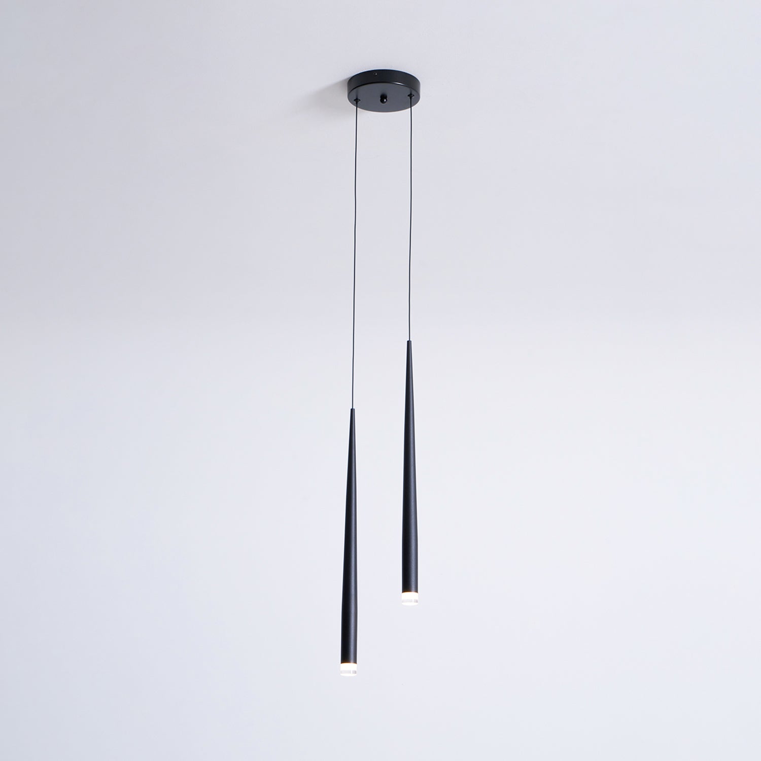 Slender Drop Rod Chandelier | Ormexis