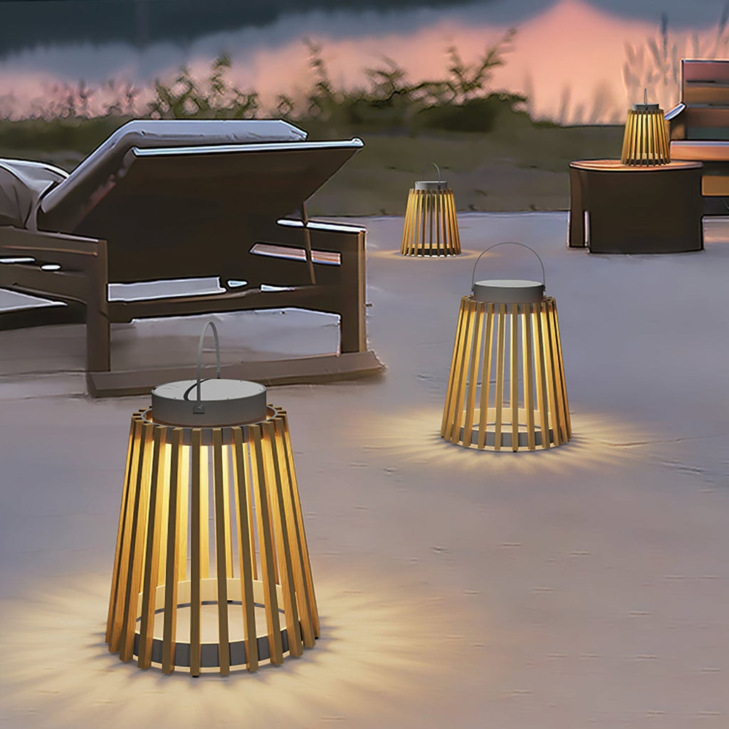 Slatted Outdoor Lantern Light | Ormexis