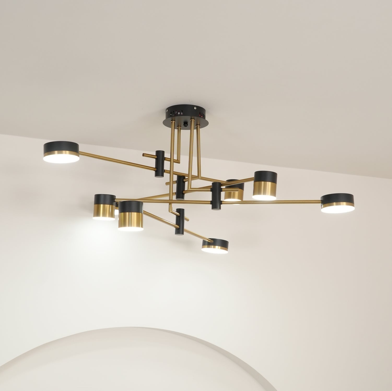 Lámpara de araña de techo industrial moderna con brazos | Ormexis