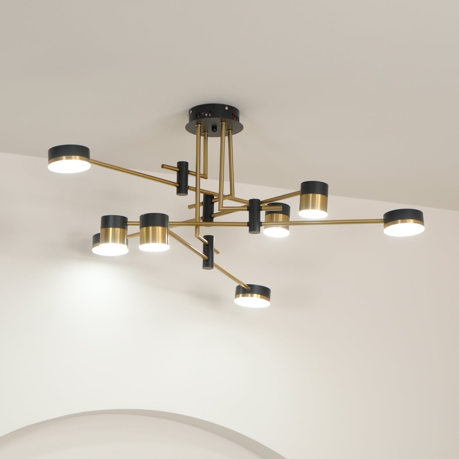 Lámpara de araña de techo industrial moderna con brazos | Ormexis