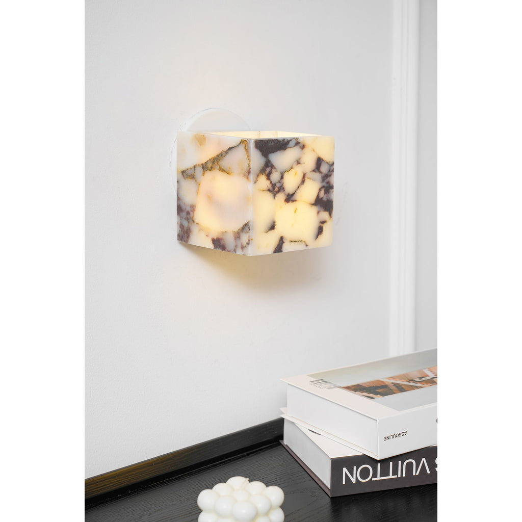 Minimalistické monolitické nástěnné svítidlo | Ormexis