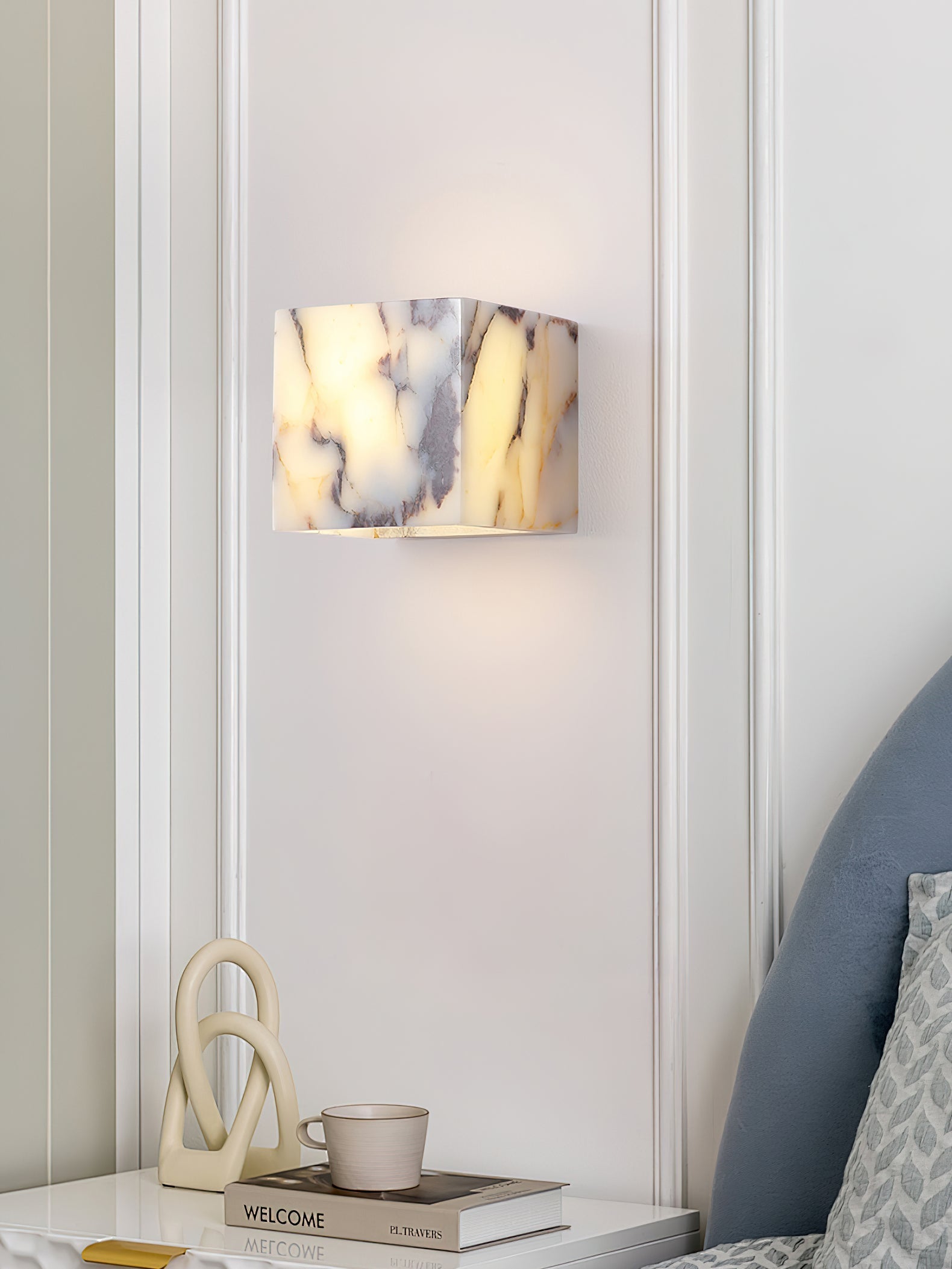 Minimalistické monolitické nástěnné svítidlo | Ormexis