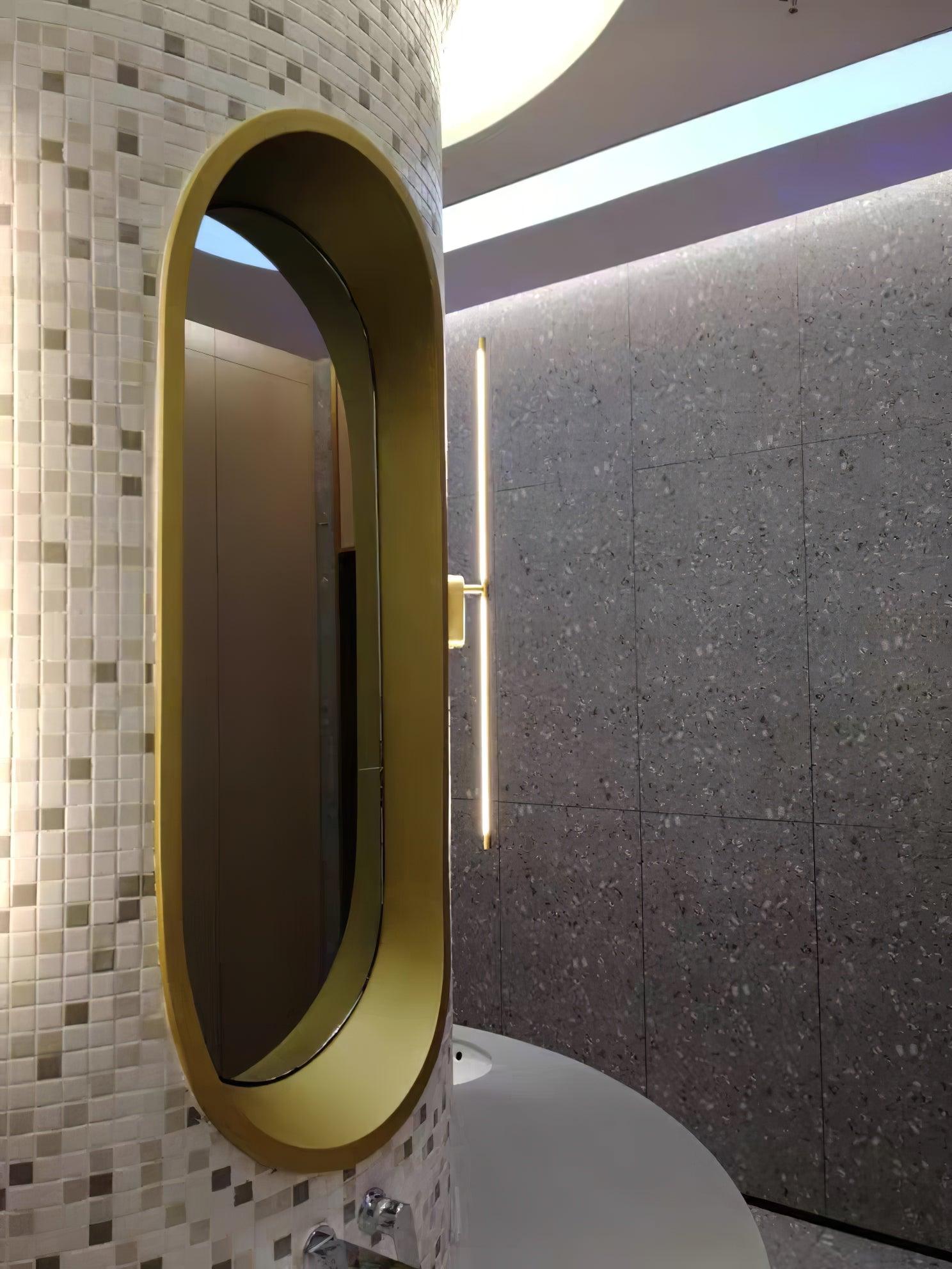Lampada da parete a LED in metallo dal design architettonico | Ormexis