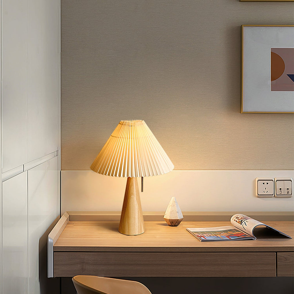 Couture Pleated Table Lamp | Ormexis