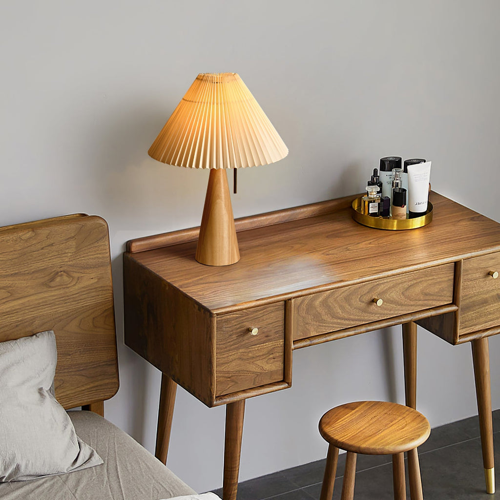 Couture Pleated Table Lamp | Ormexis