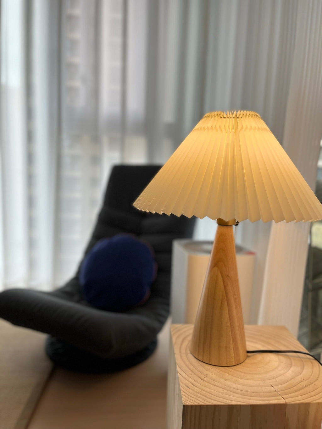 Couture Pleated Table Lamp | Ormexis
